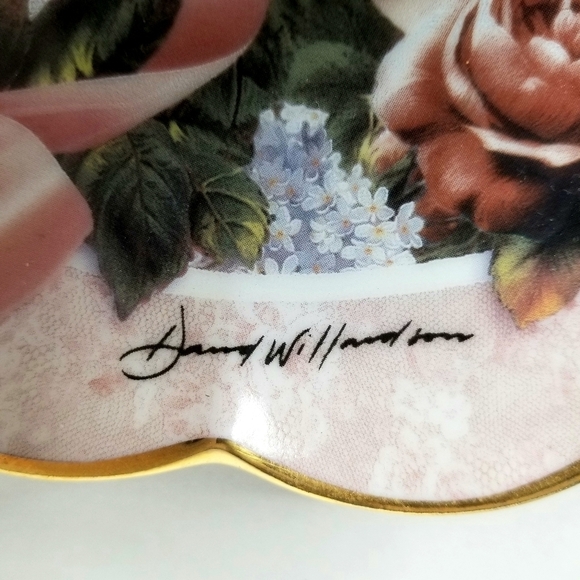 Judith Winslow Rose Decorative Plate "Victorian Rose Bouquet" . Franklin Mint - Picture 2 of 3